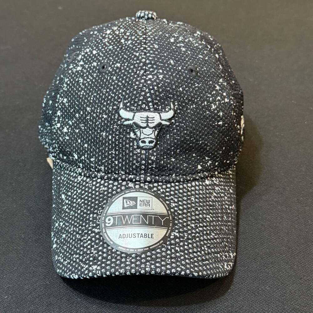New Era Chicago Bulls 9TWENTY Adjustable Hat Black White Speckled One Size SEE